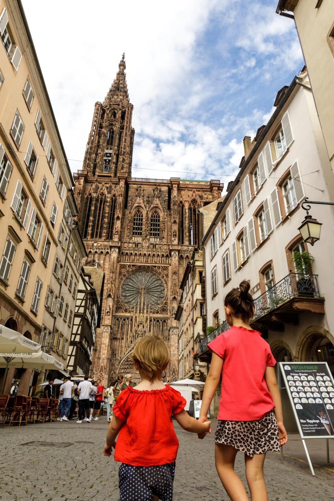 Luminous Apartment In Kehl Near Strasbourg, Conveniently Located Next To A Tram Stop With Direct Access To Strasbourg City Centre المظهر الخارجي الصورة