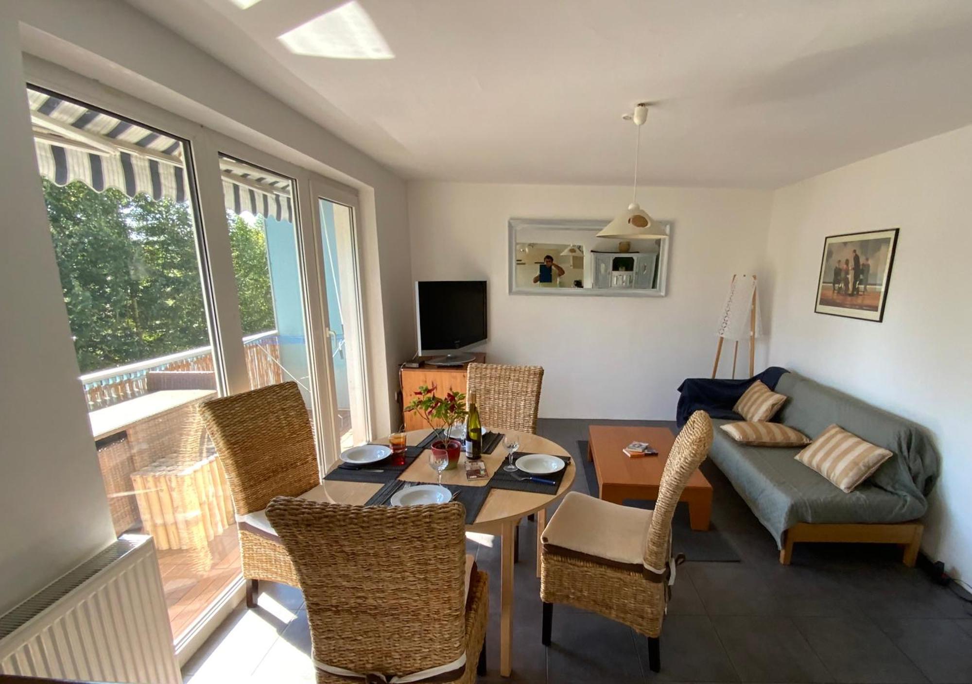 Luminous Apartment In Kehl Near Strasbourg, Conveniently Located Next To A Tram Stop With Direct Access To Strasbourg City Centre المظهر الخارجي الصورة